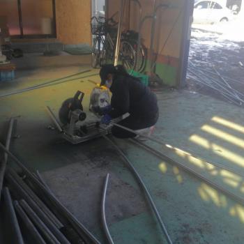 コツコツと! コツコツと!